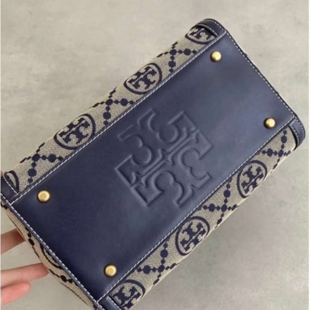 Tory Burch Tory Navy T Logo Monogram Jacquard Barrel Bag- $498 Sold Out!! - Picture 3 of 10